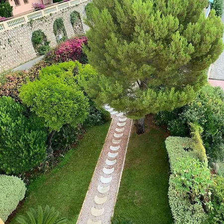 Before Making A Request, Read My Host Profile At The Bottom Of Page # Luxury 4-Br With Private Pool And Unique View * Beaulieu-sur-Mer